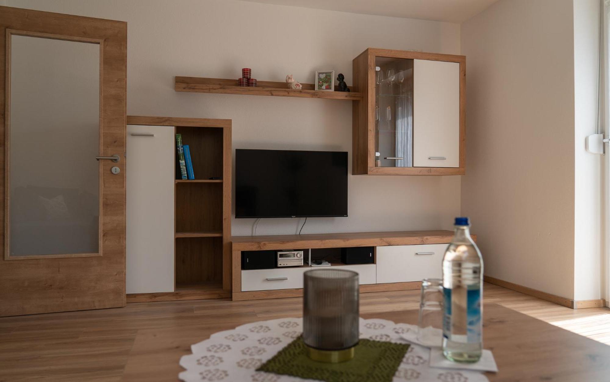 Ferienwohnung Mit Salzachblick Лауфен Экстерьер фото